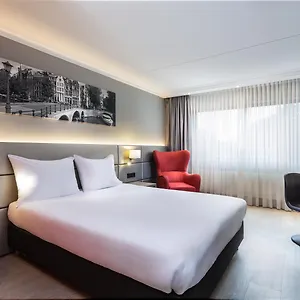 dorint-airport-hotel-amsterdam.thehaguehotels.net/
