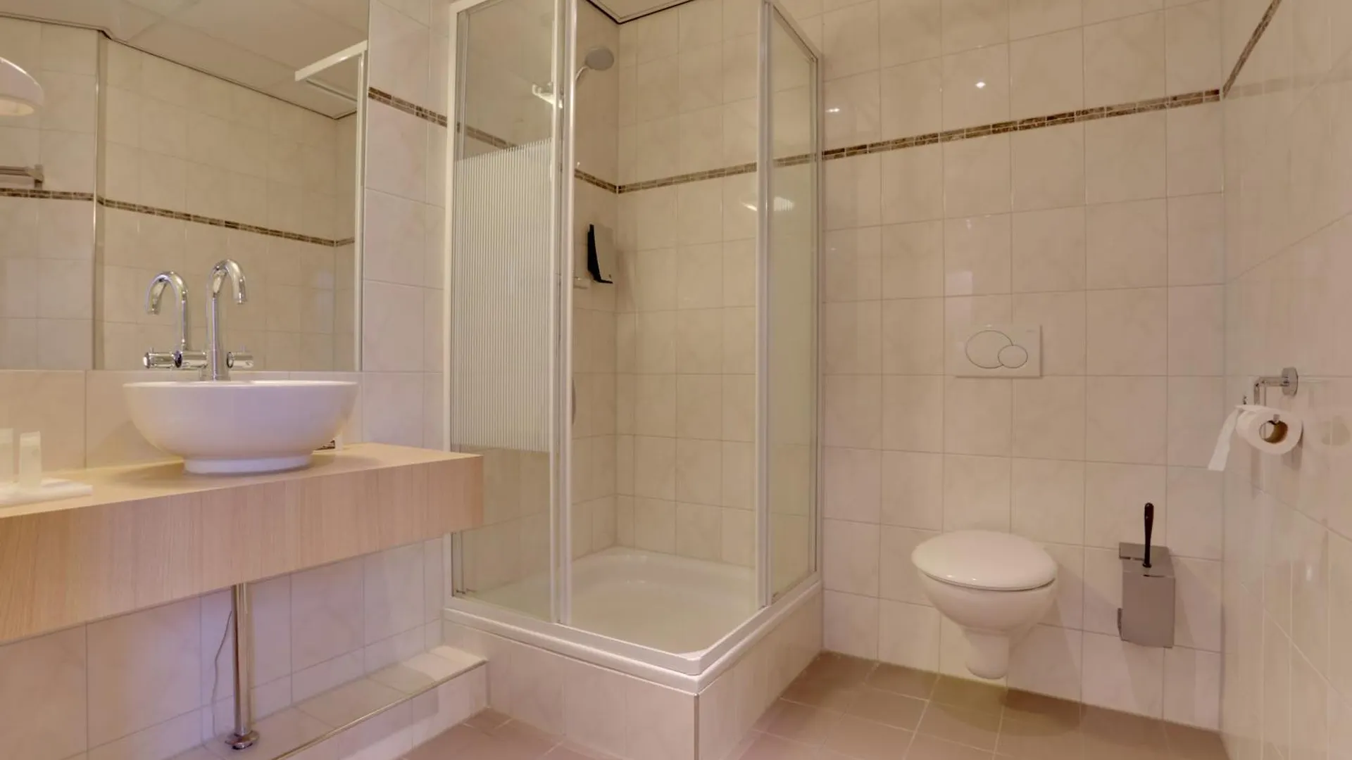 איינדהובן Queen Hotel