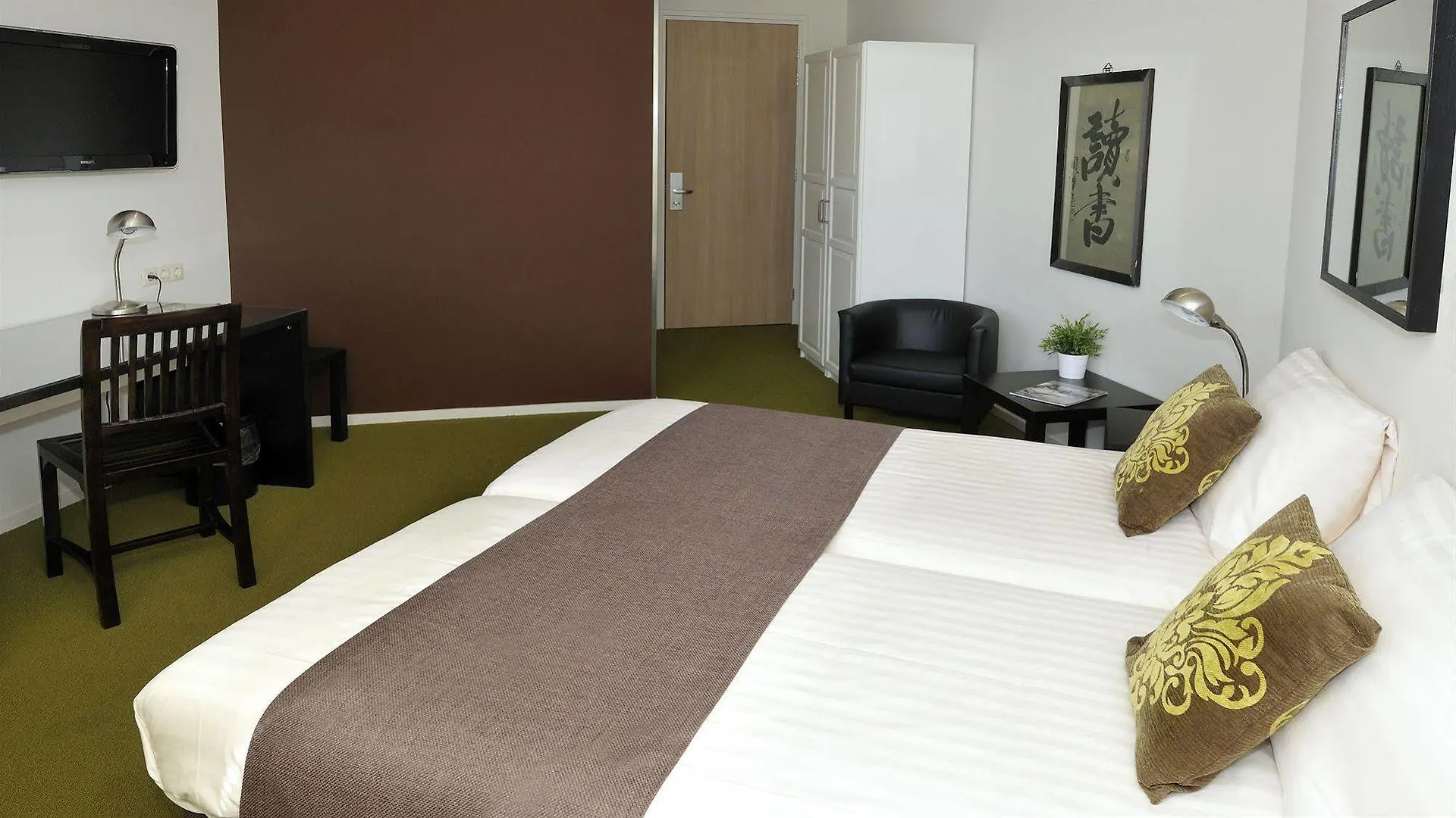 Queen Hotel Эйндховен Нидерланды