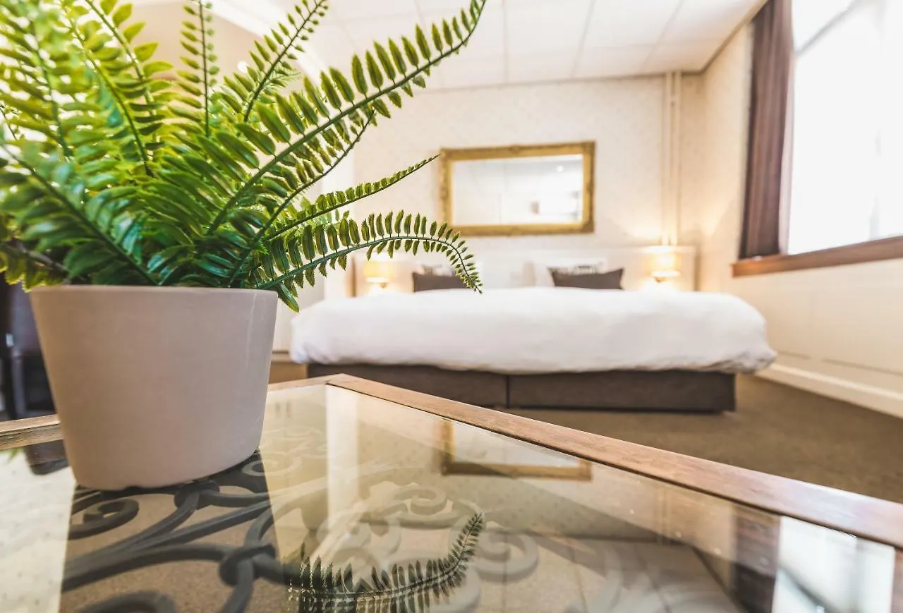 Queen Hotel Эйндховен 3*,